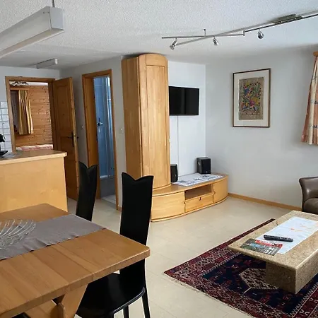 アパート For 3 People Sartons Valbella-lenzerheide ヴァルベラ